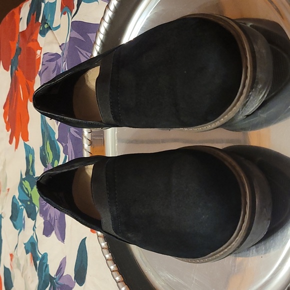 Clarks Shoes - clarks airabel mid shoes women's size 9M